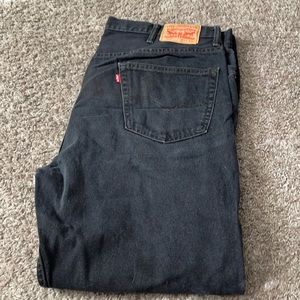 550 Levi’s W42 L32